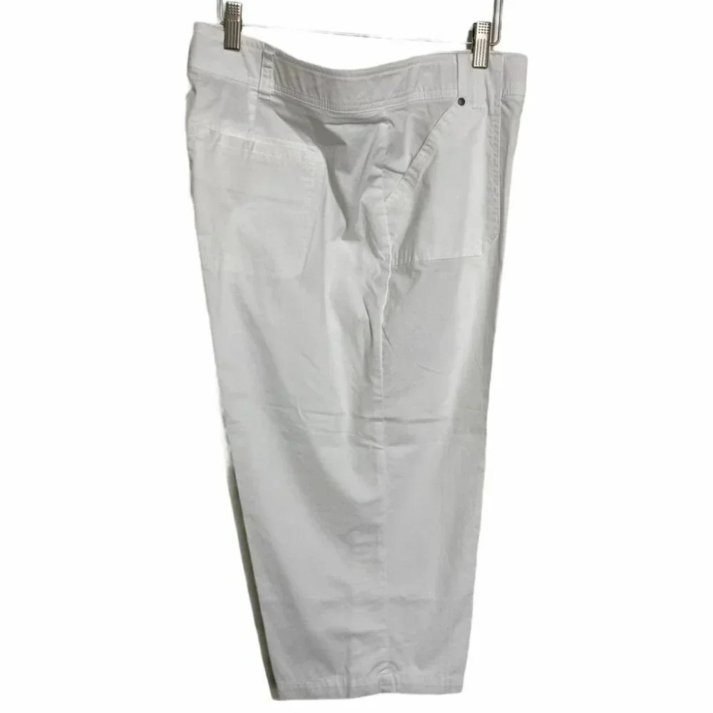 Relativity 18 Plus-size white‎ capris